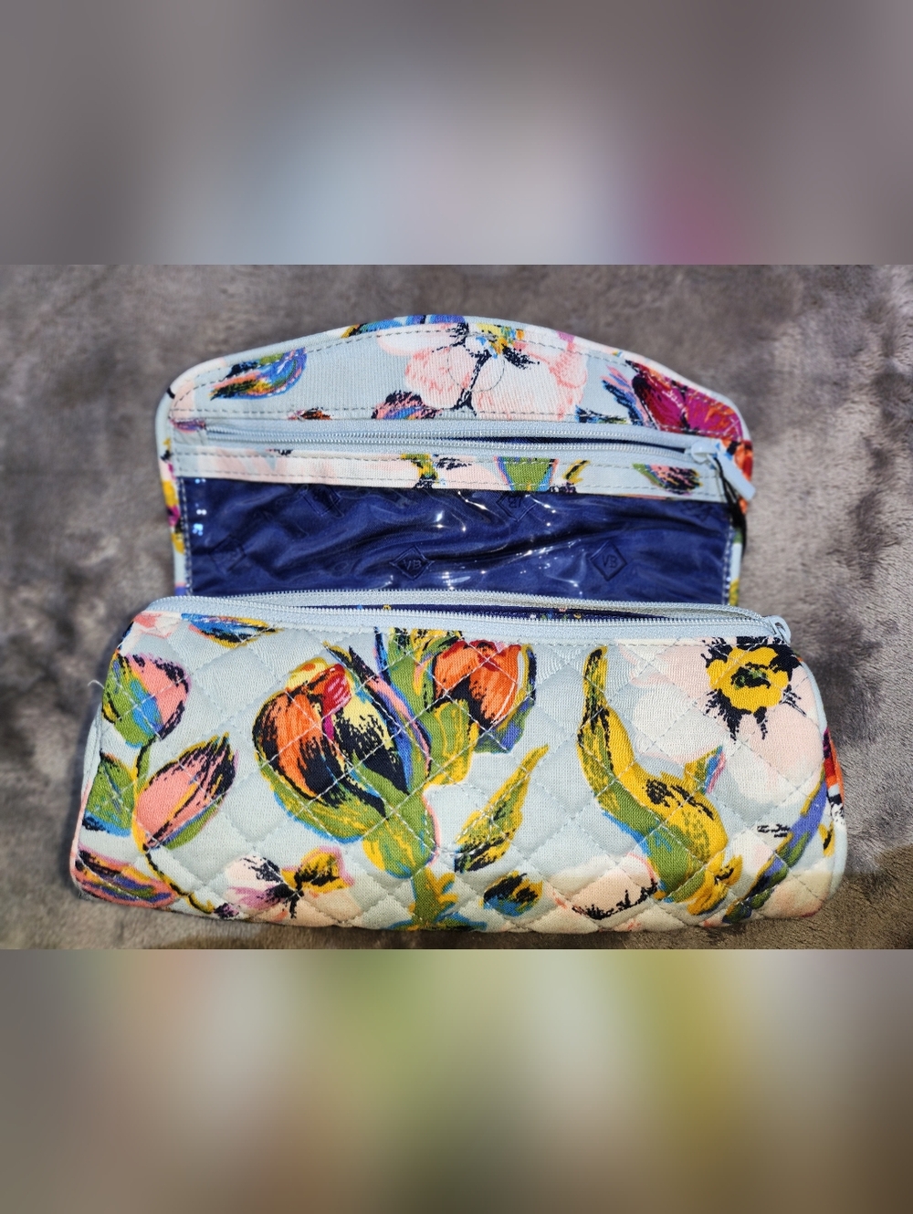 Vera Bradley Roll Makeup Brush & Pencil Case: Sea Air Floral - Picture 3 of 5